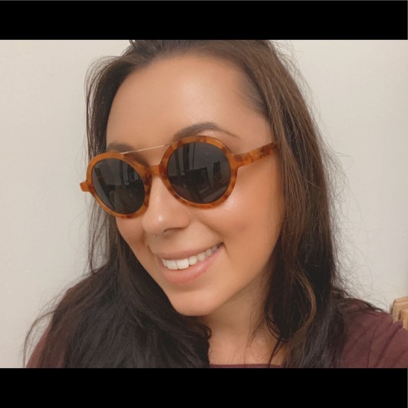 KOMONO Vivien Caramel Demi Sunglasses (NEW) 🕶 - Picture 11 of 15